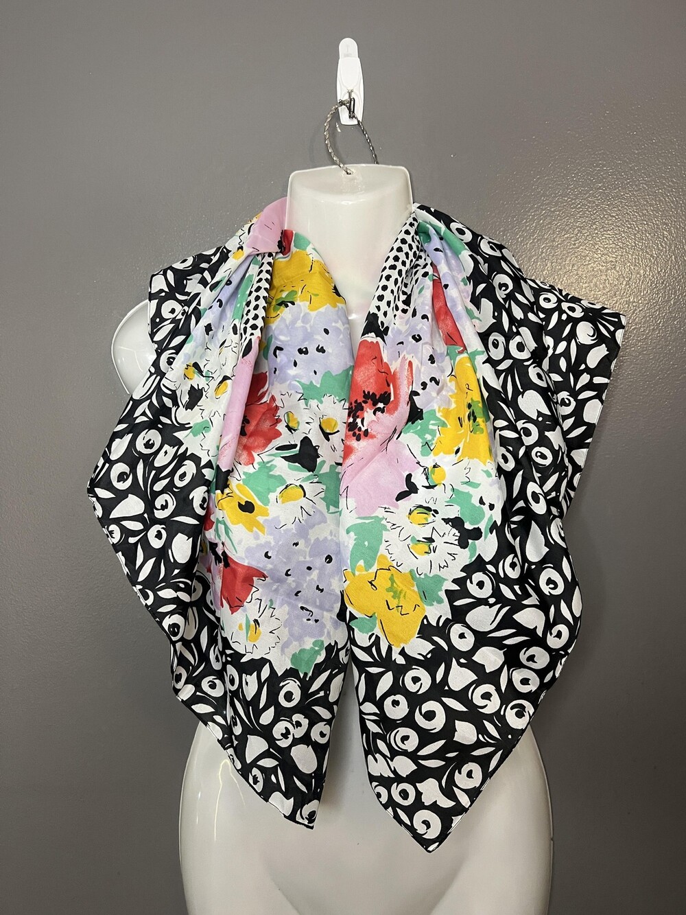 Avon Scarf Womens One Size Multicolor Floral Black White Polka Dot Made Italy